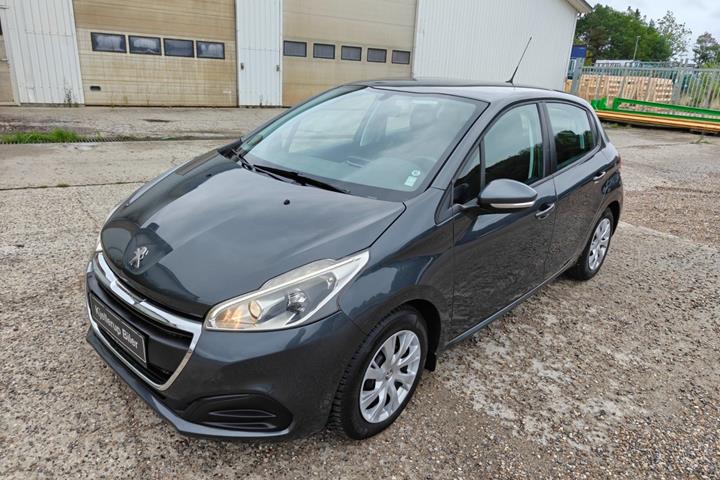 Gul Peugeot 208 fra 2015