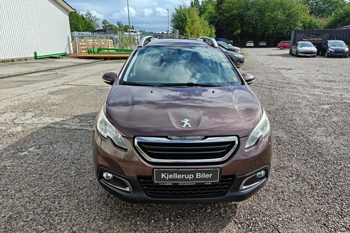 Gul Peugeot 2008 fra 2013