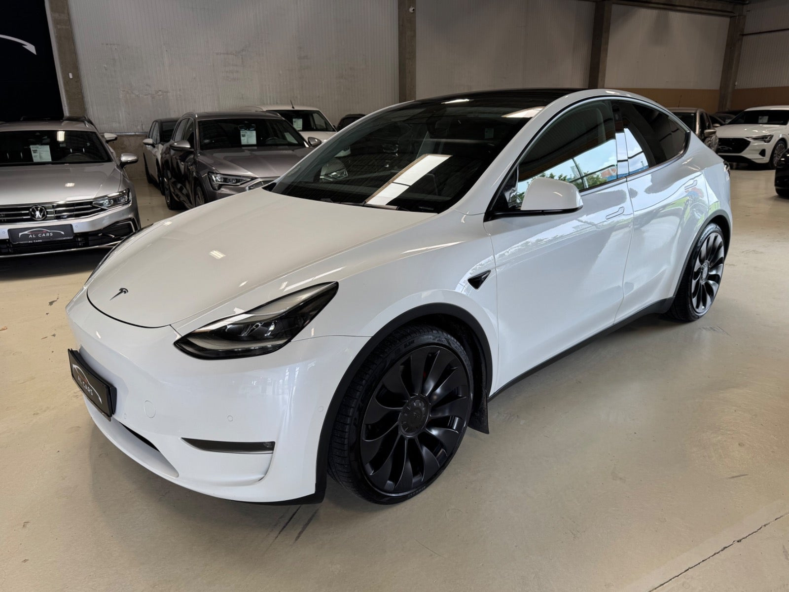 Tesla Model Y Performance AWD
