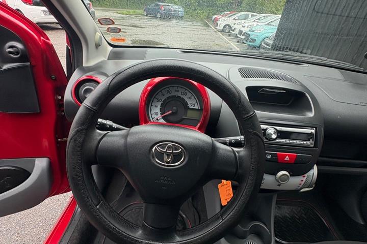 undefined Toyota Aygo fra 2010