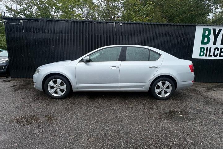 undefined Skoda Octavia fra 2014