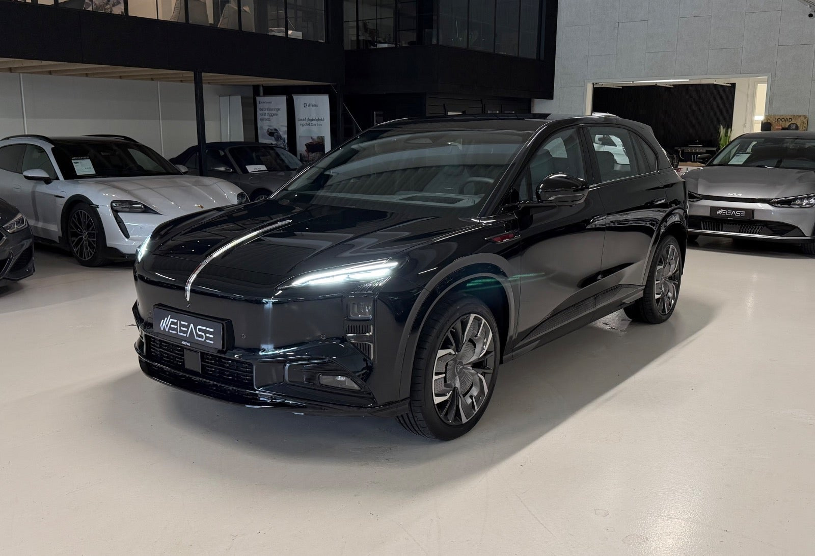 Hongqi EHS7 85 Premium