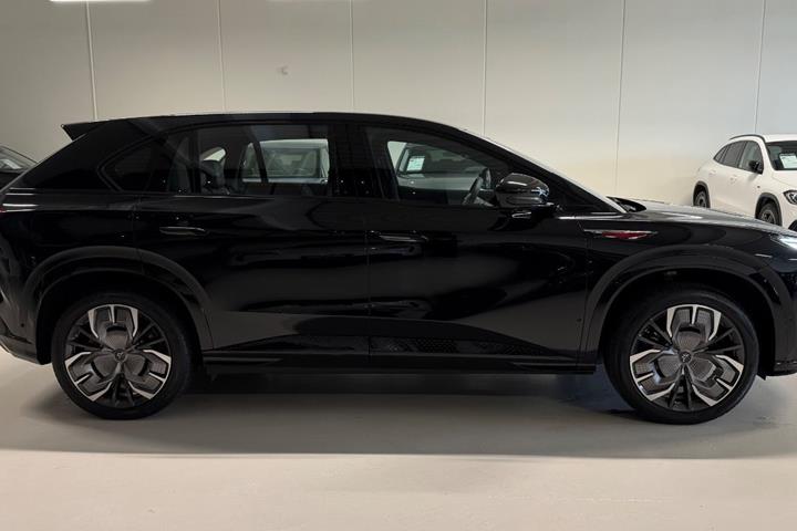 Sort Hongqi EHS7 fra 2025