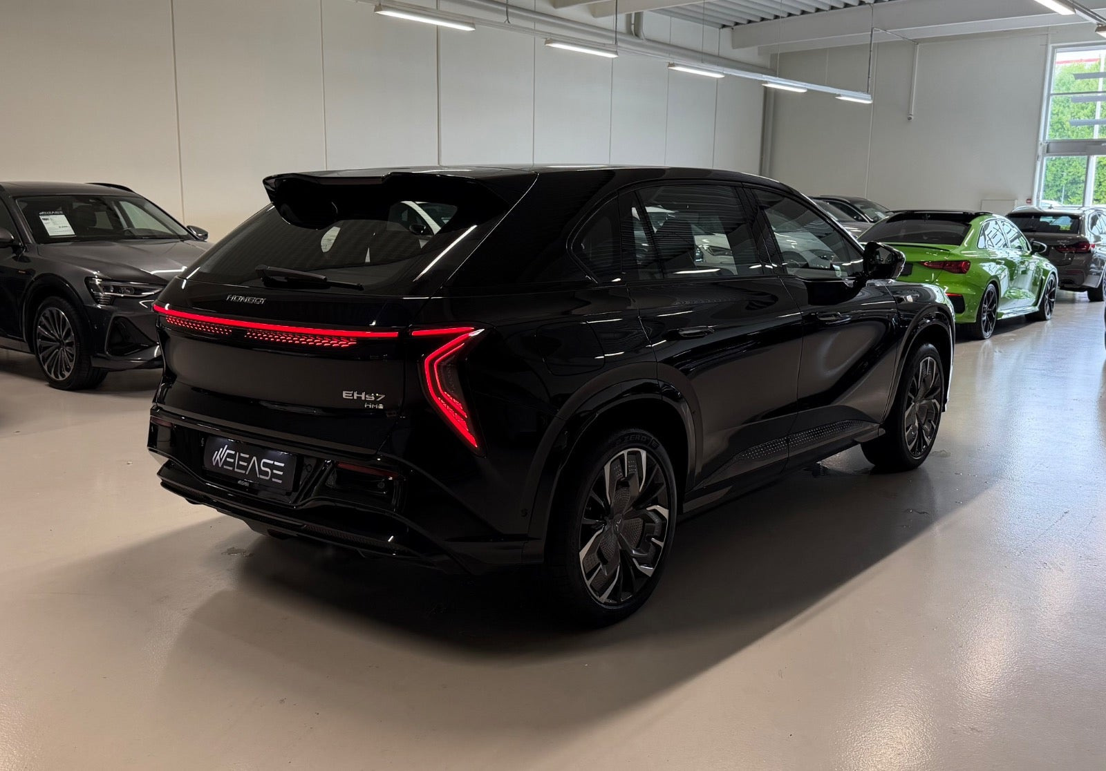 Sort Hongqi EHS7 fra 2025