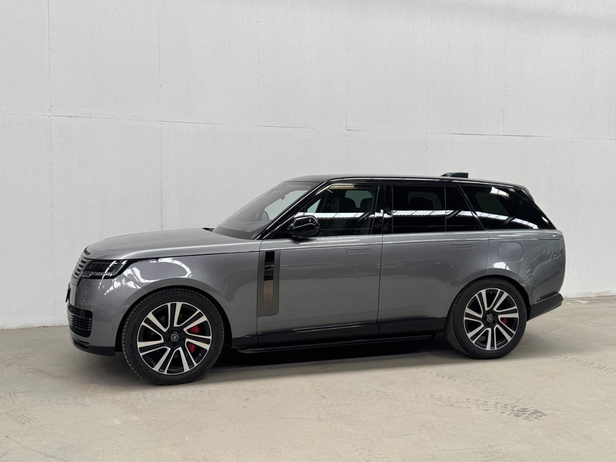 Grå Land Rover Range Rover fra 2023