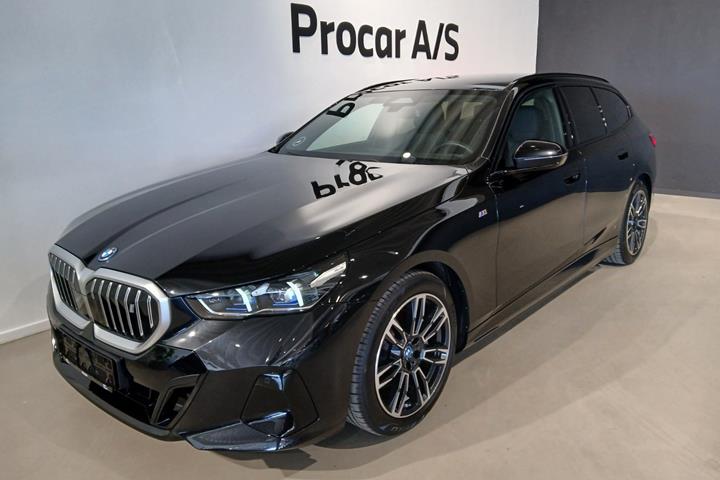 Sort BMW i5 fra 2025