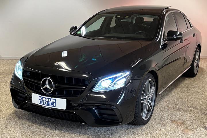 Sort Mercedes E220 d fra 2016