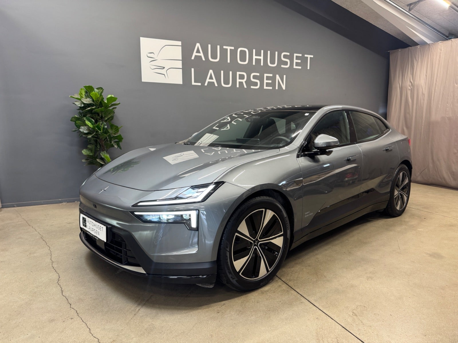 Polestar 4 Coupé RWD