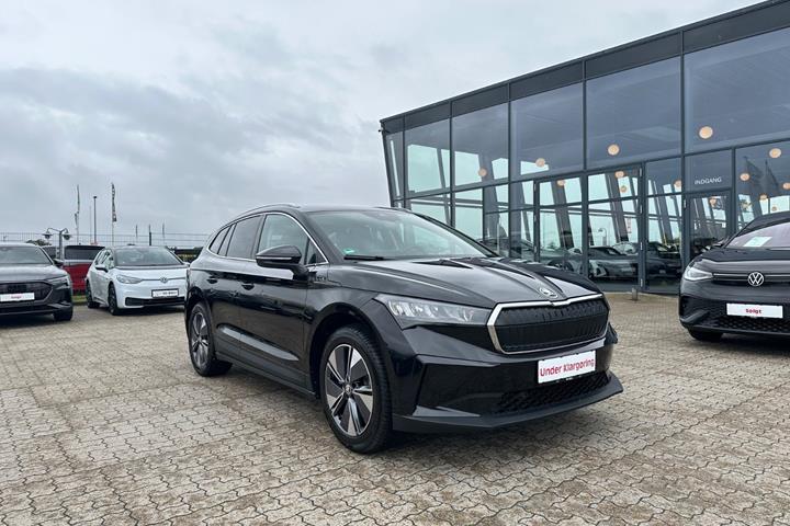 Sort Skoda Enyaq fra 2025