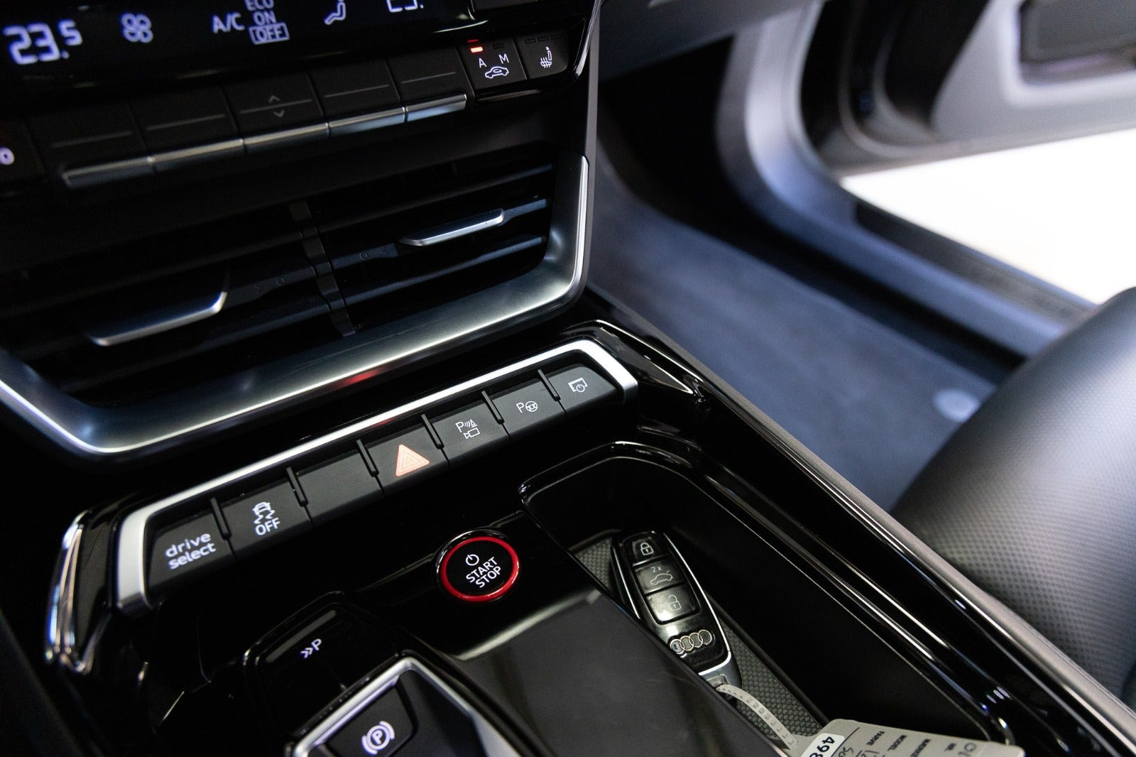 Sort Audi e-tron GT fra 2023