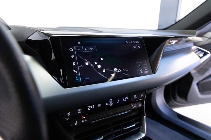 Sort Audi e-tron GT fra 2023