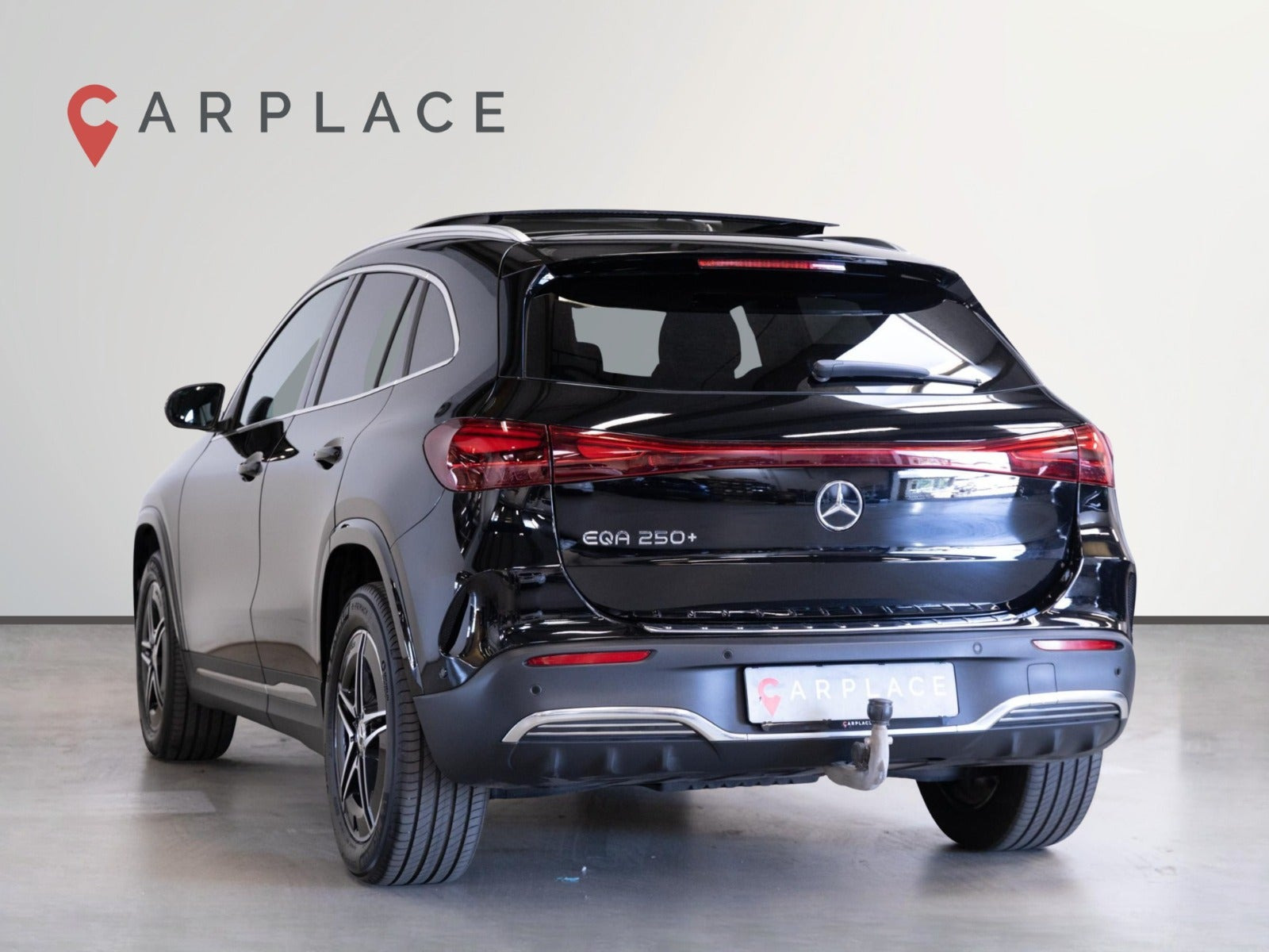 Sort Mercedes EQA250+ fra 2024
