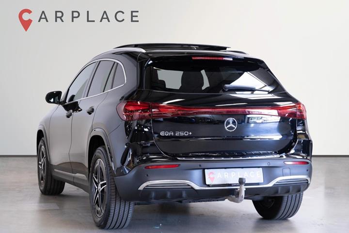 Sort Mercedes EQA250+ fra 2024