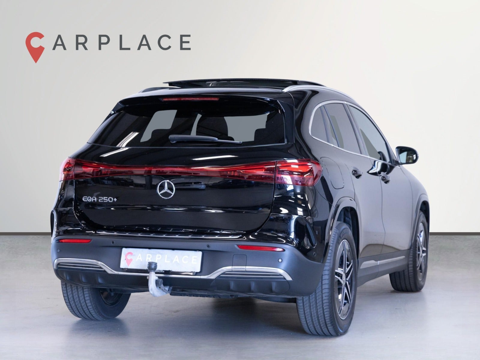 Sort Mercedes EQA250+ fra 2024