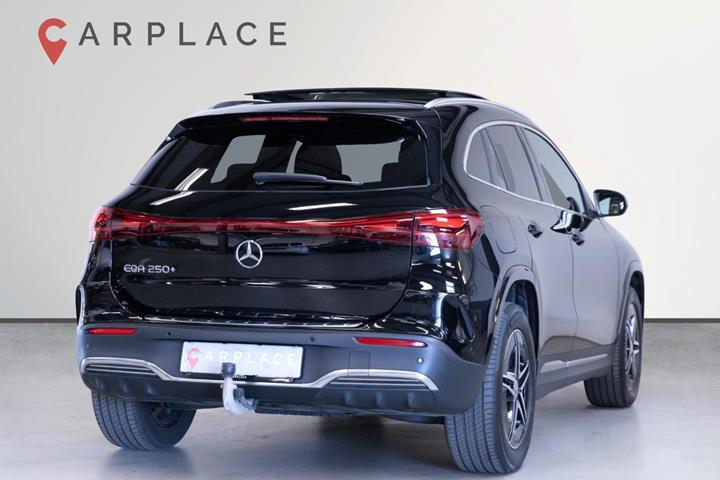 Sort Mercedes EQA250+ fra 2024