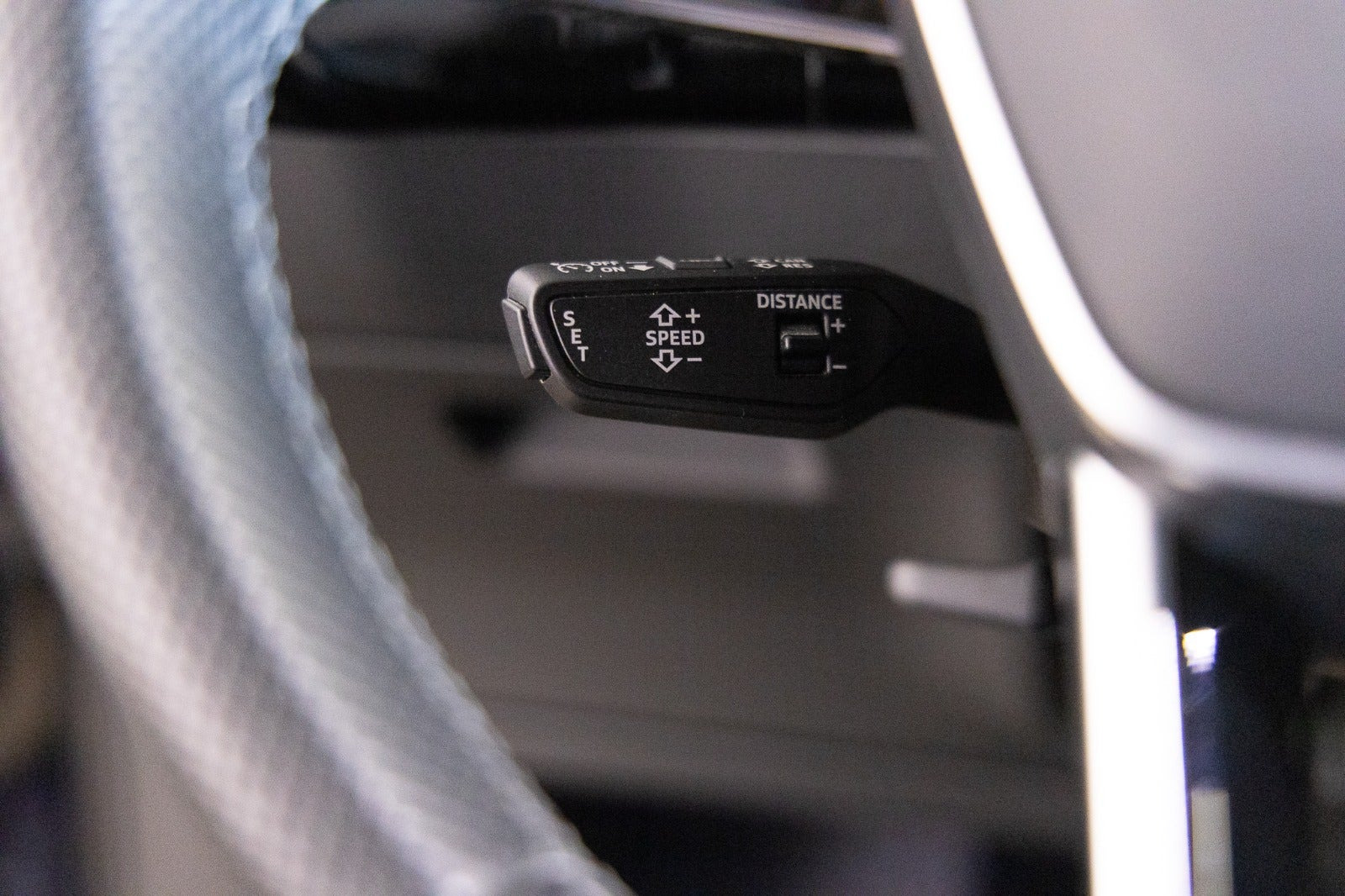 Blå Audi e-tron fra 2023