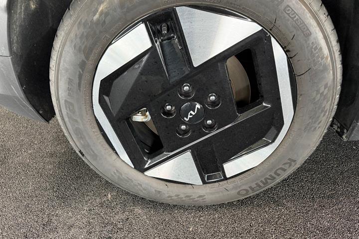 Blå Kia EV3 fra 2025