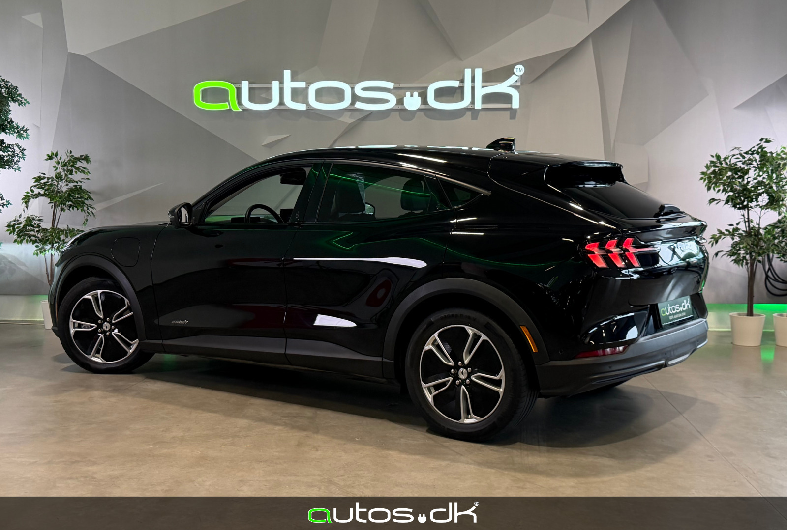 Sort Ford Mustang Mach-E fra 2024