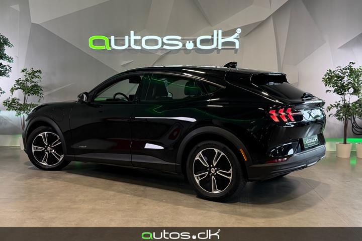 Sort Ford Mustang Mach-E fra 2024
