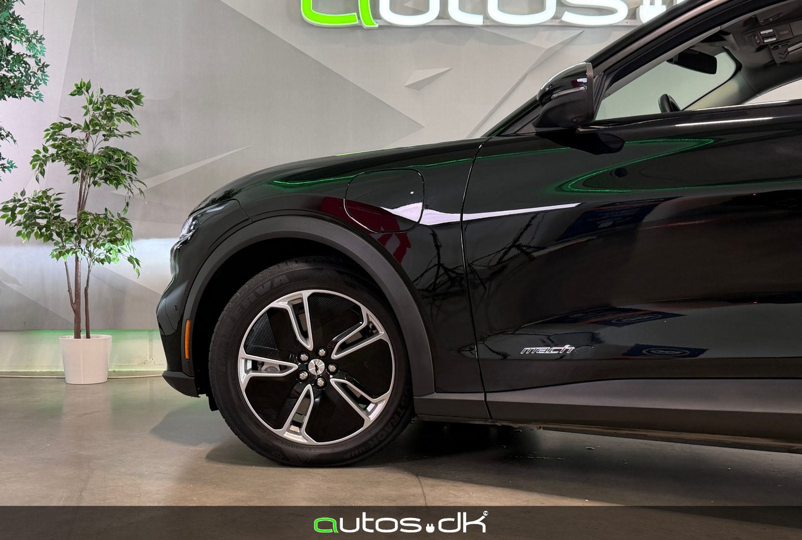 Sort Ford Mustang Mach-E fra 2024