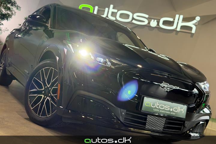 Sort Ford Mustang Mach-E fra 2024