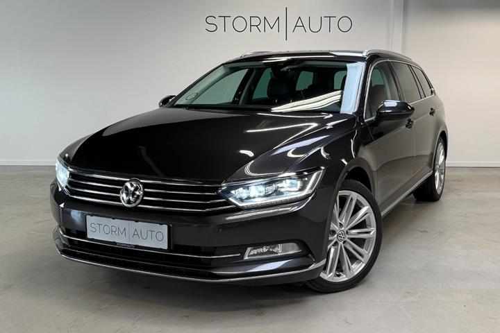 Grå VW Passat fra 2018