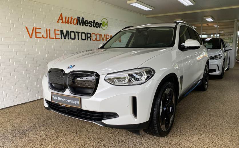 BMW iX3 Charged Plus M-Sport