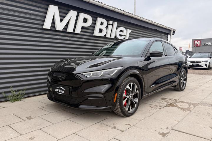 Sort Ford Mustang Mach-E fra 2025