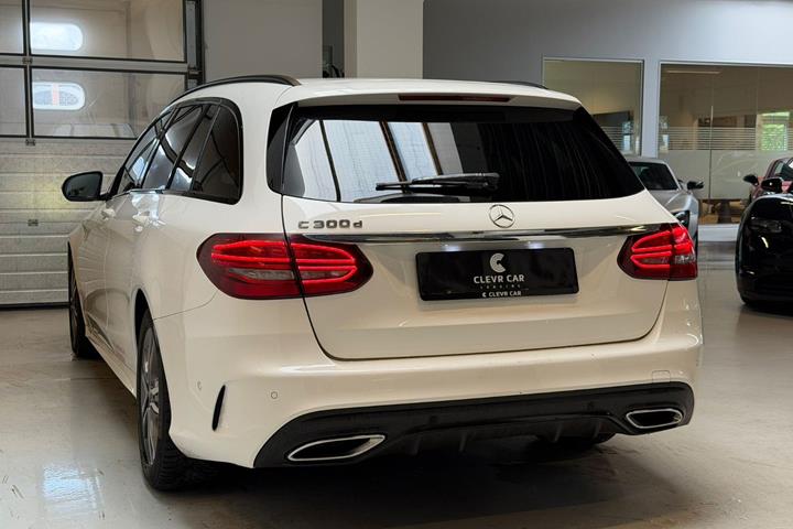 Hvid Mercedes C300 d fra 2018