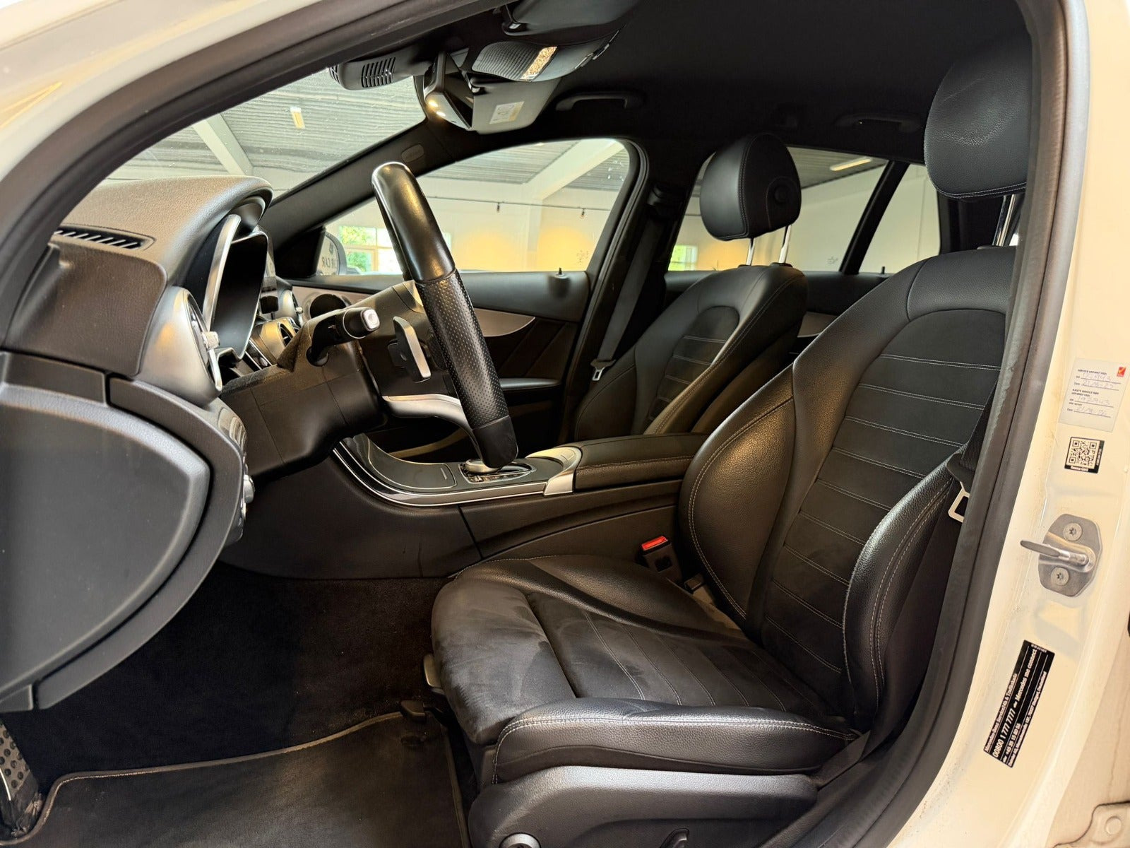 Hvid Mercedes C300 d fra 2018