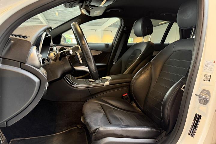 Hvid Mercedes C300 d fra 2018