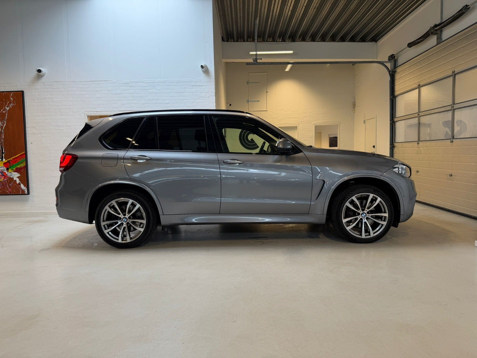 Sølv BMW X5 fra 2018