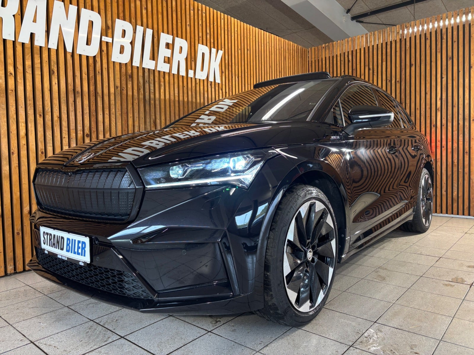 Sort Skoda Enyaq fra 2023