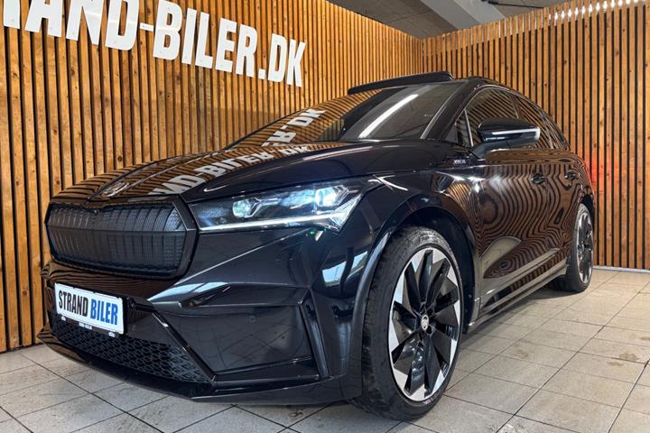 Sort Skoda Enyaq fra 2023