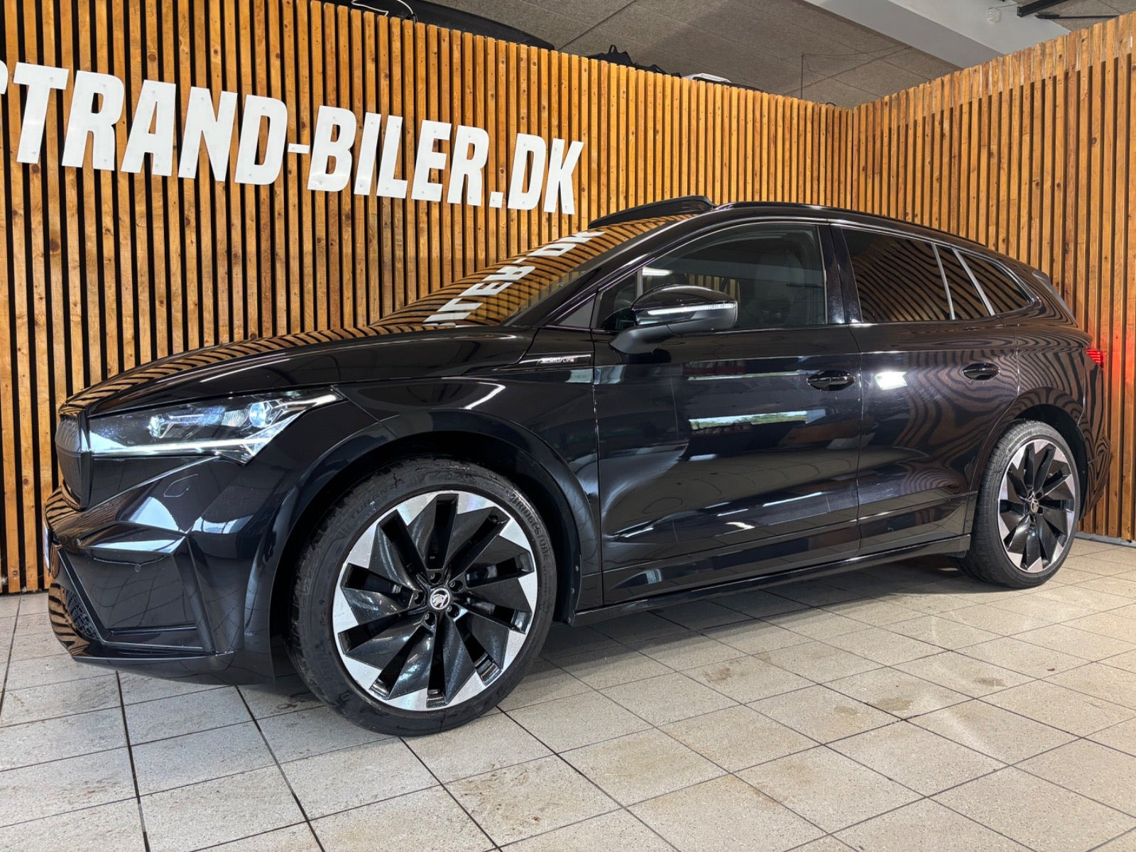 Sort Skoda Enyaq fra 2023