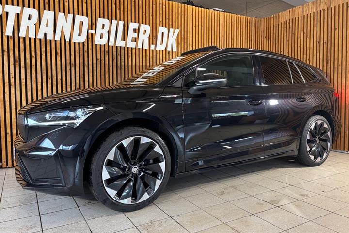 Sort Skoda Enyaq fra 2023