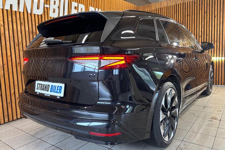 Sort Skoda Enyaq fra 2023