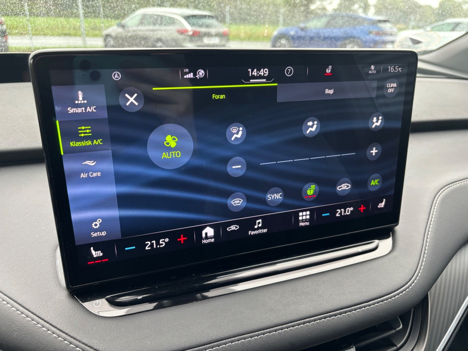 Sort Skoda Enyaq fra 2023
