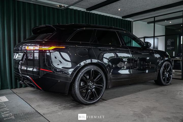 Sort Land Rover Range Rover Velar fra 2018