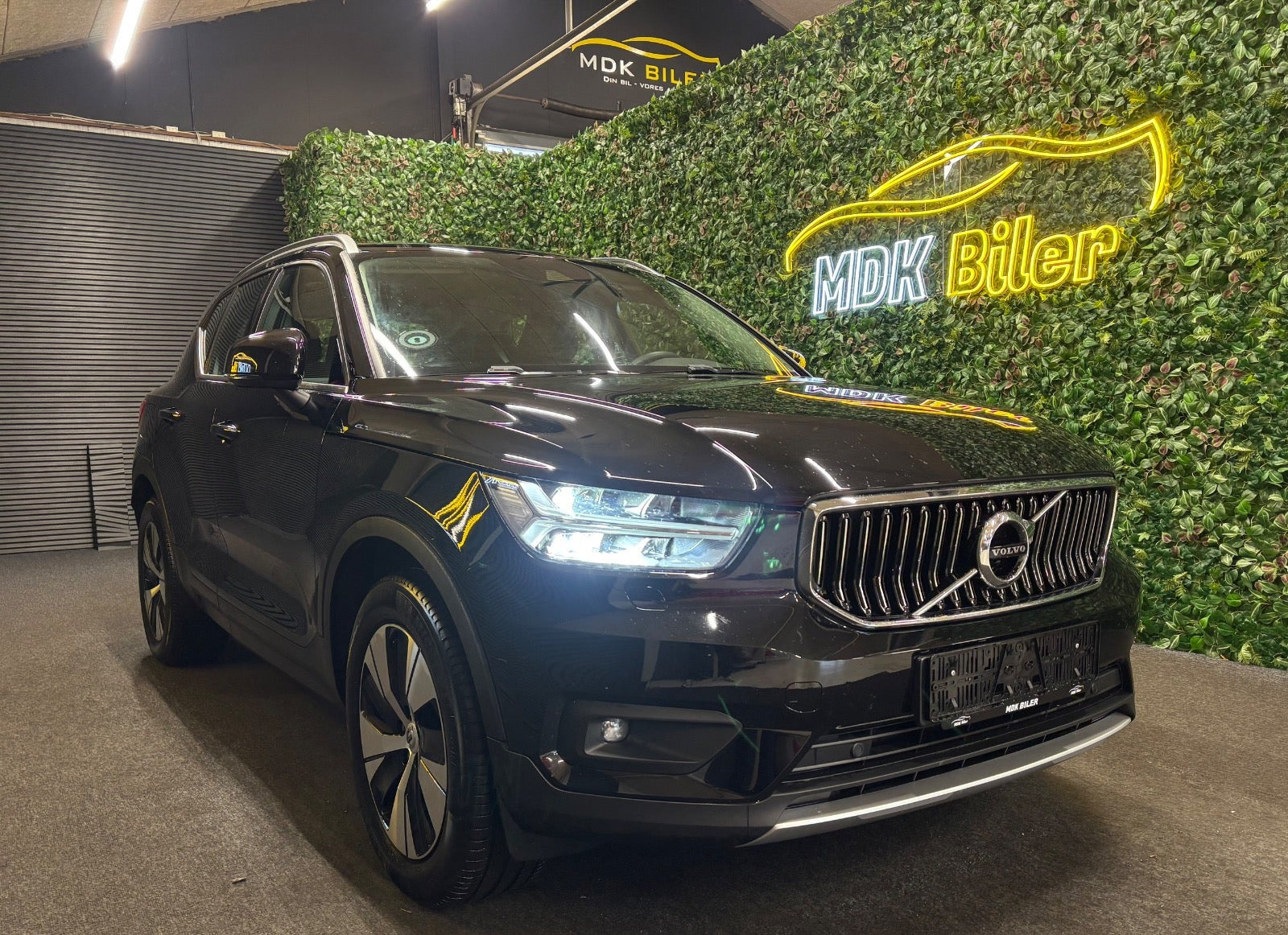 Volvo XC40 1,5 T4 ReCharge Momentum aut.