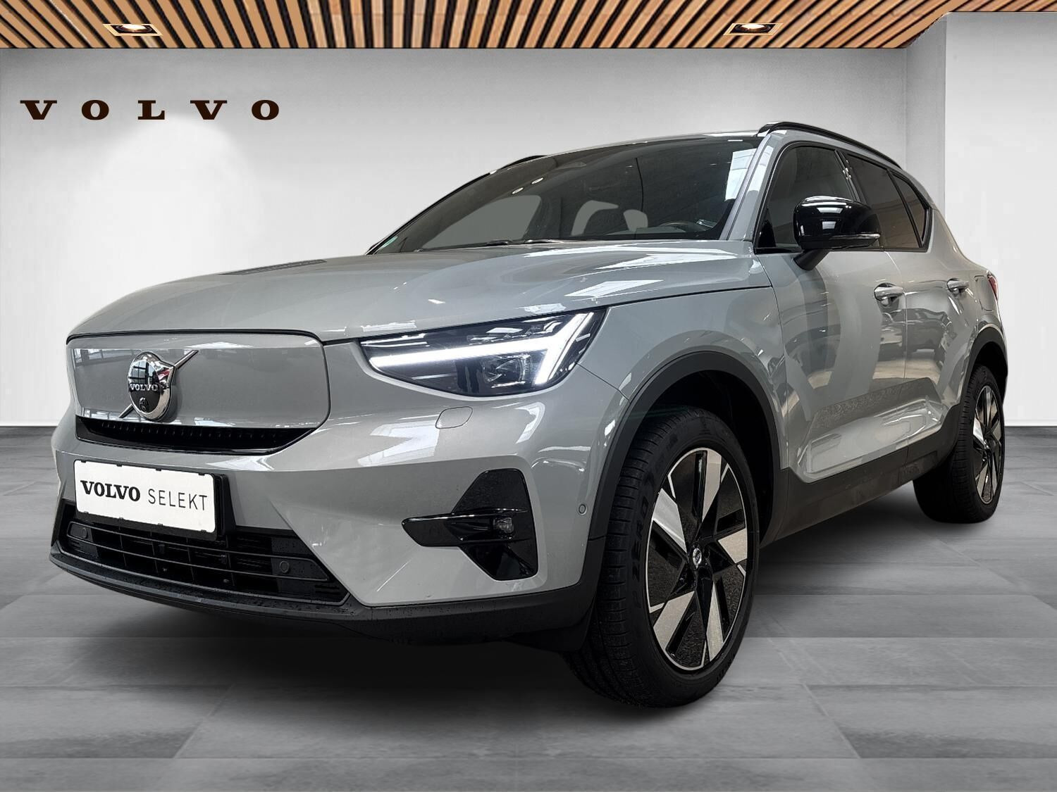 Volvo XC40 ReCharge Extended Range Plus