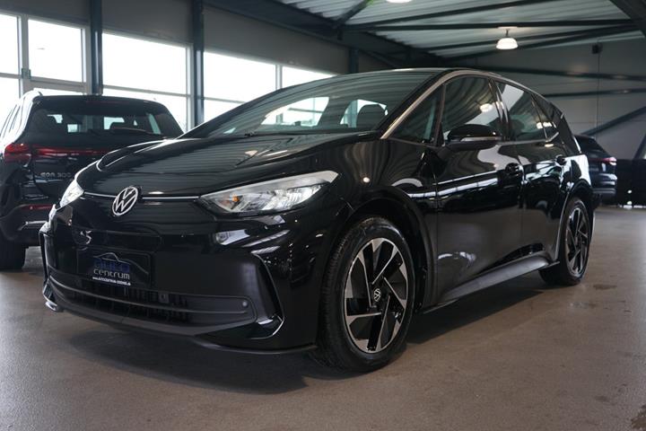 Sort VW ID.3 fra 2024 set udefra