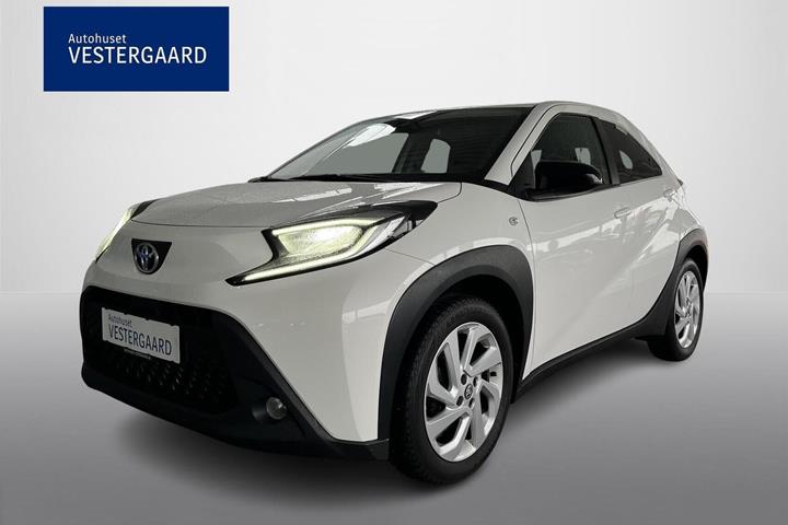 Hvid Toyota Aygo X fra 2023