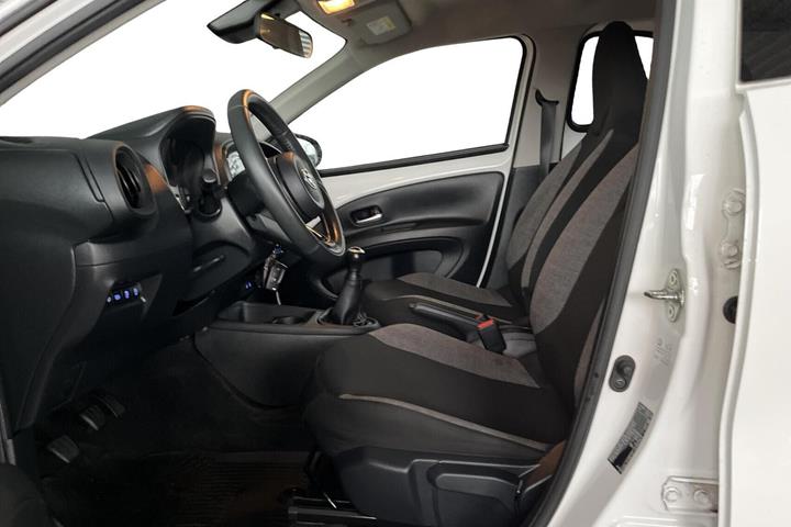 Hvid Toyota Aygo X fra 2023