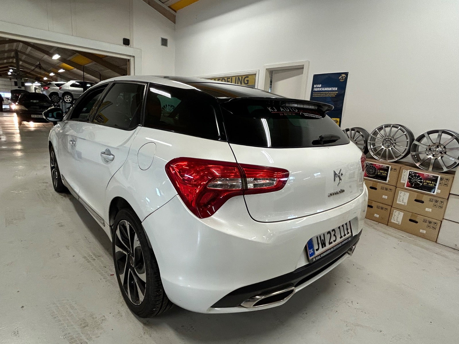 Hvid Citroën DS5 fra 2012