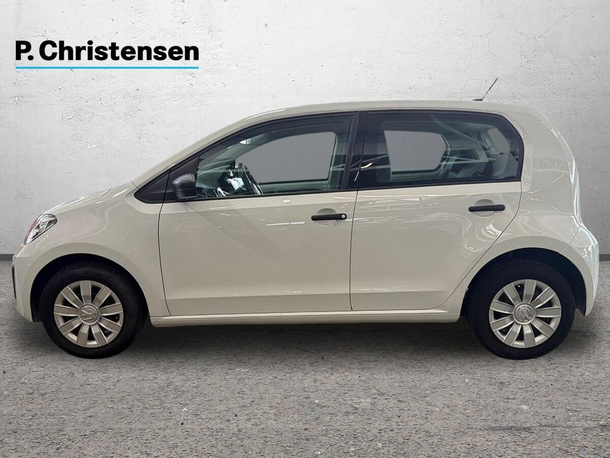 Hvid VW E-UP! fra 2023