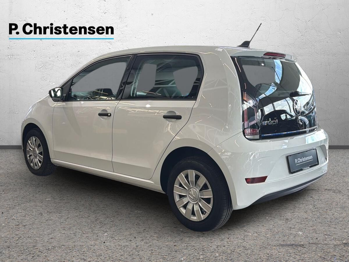 Hvid VW E-UP! fra 2023