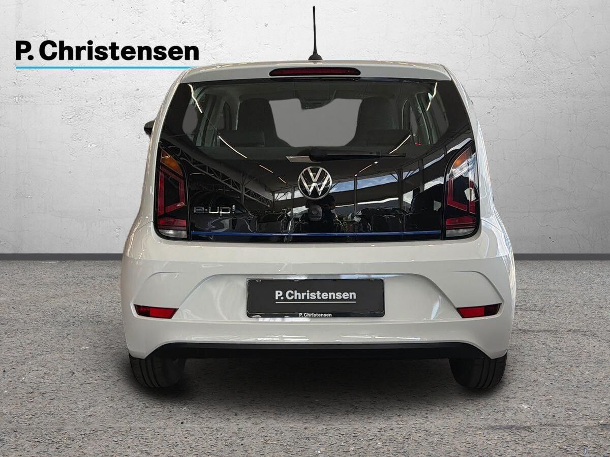 Hvid VW E-UP! fra 2023