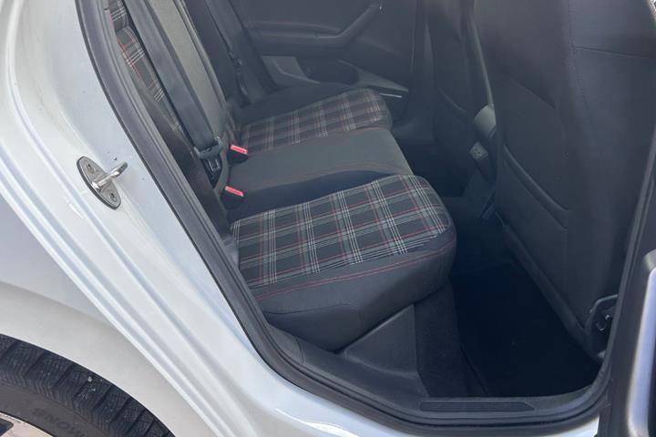 Hvid VW Polo fra 2020
