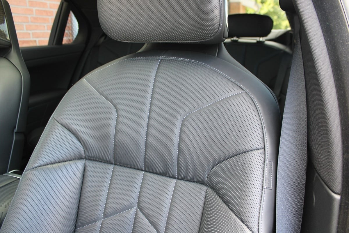 Sort BMW i7 fra 2024